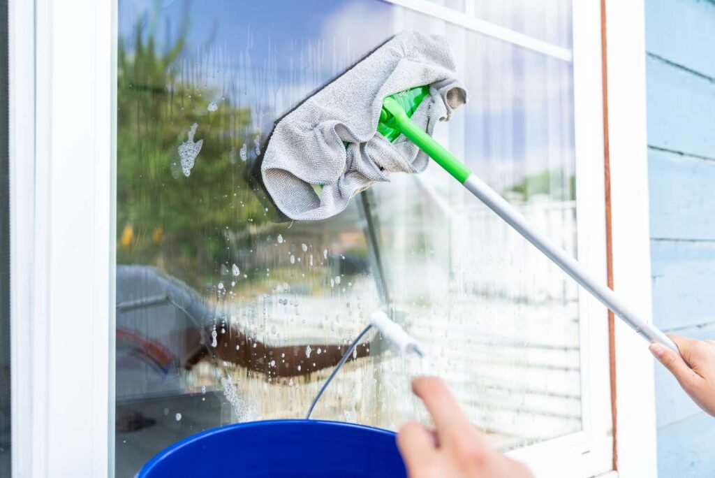 exterior window cleaning